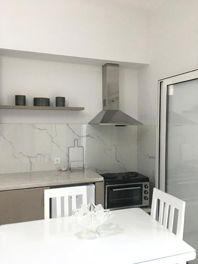 Lr Apartments Sarande Exterior photo